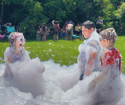 Messenger creation 16F9BD9E B883 490A A005 875112BAF4A7201 174 1 Foam Party